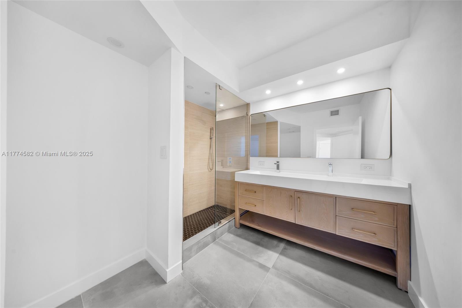 1330 West Ave #1002, Miami Beach FL 33139