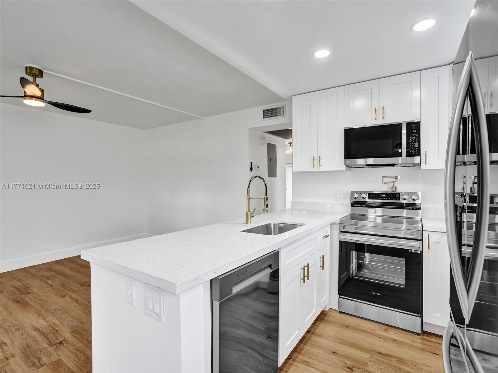21 Prescott B #21, Deerfield Beach, Florida image 8