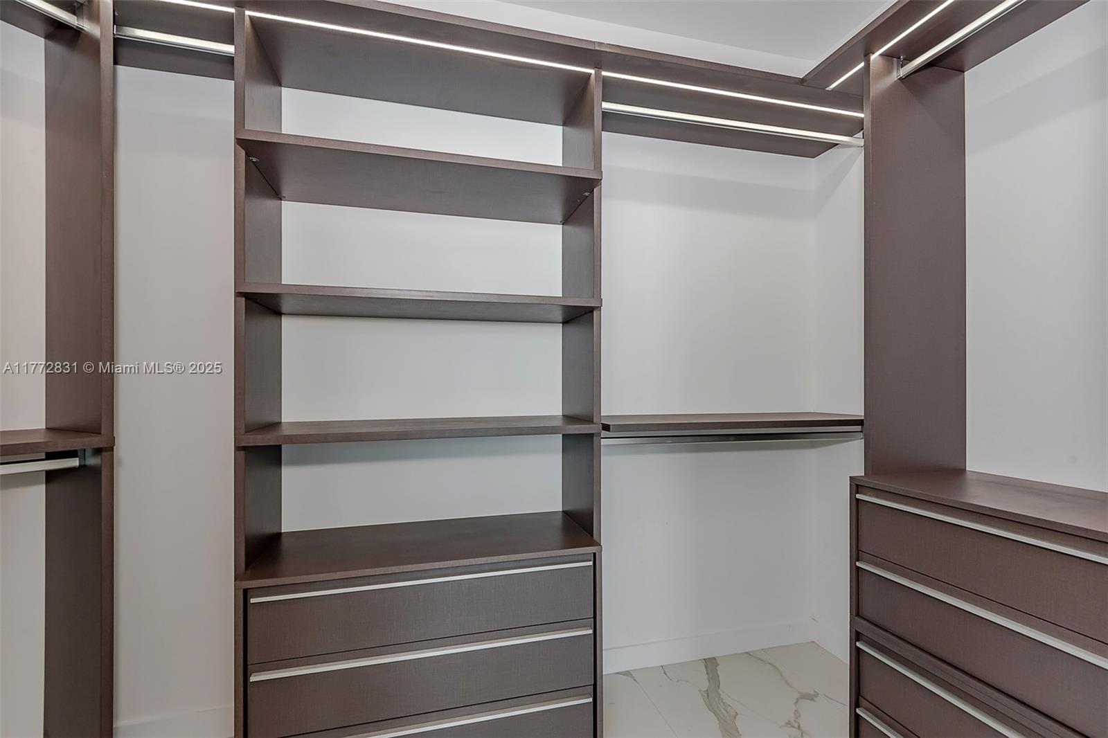 480 NE 31st St #3201, Miami FL 33137