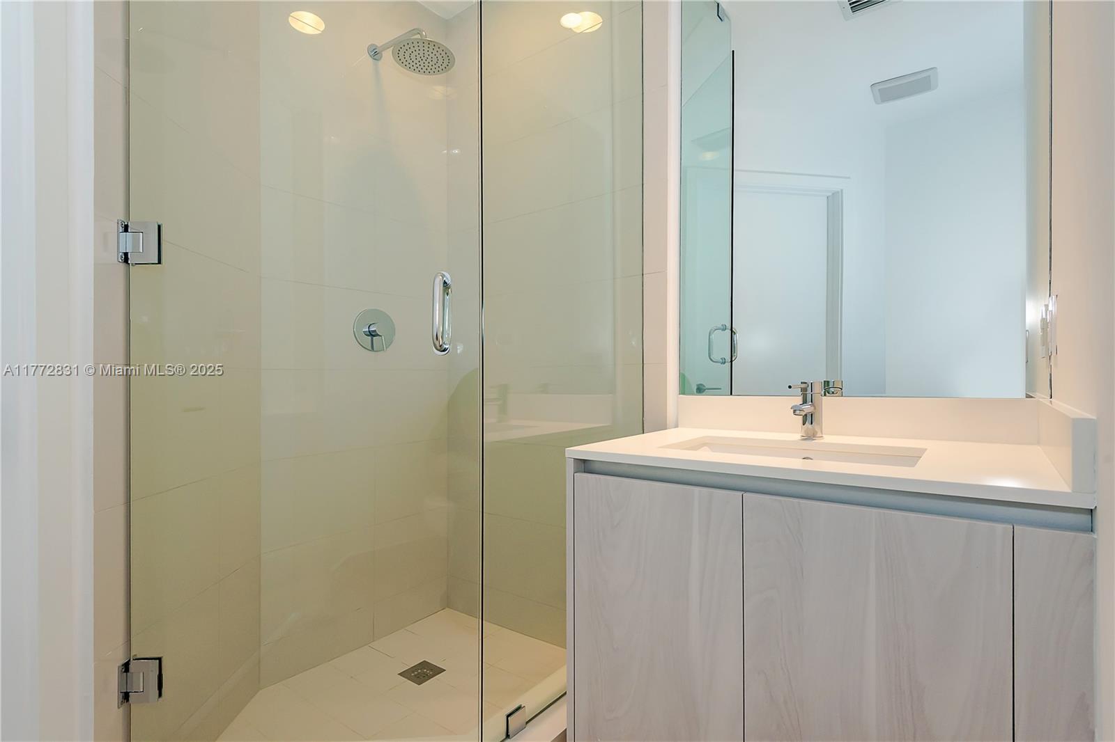480 NE 31st St #3201, Miami FL 33137
