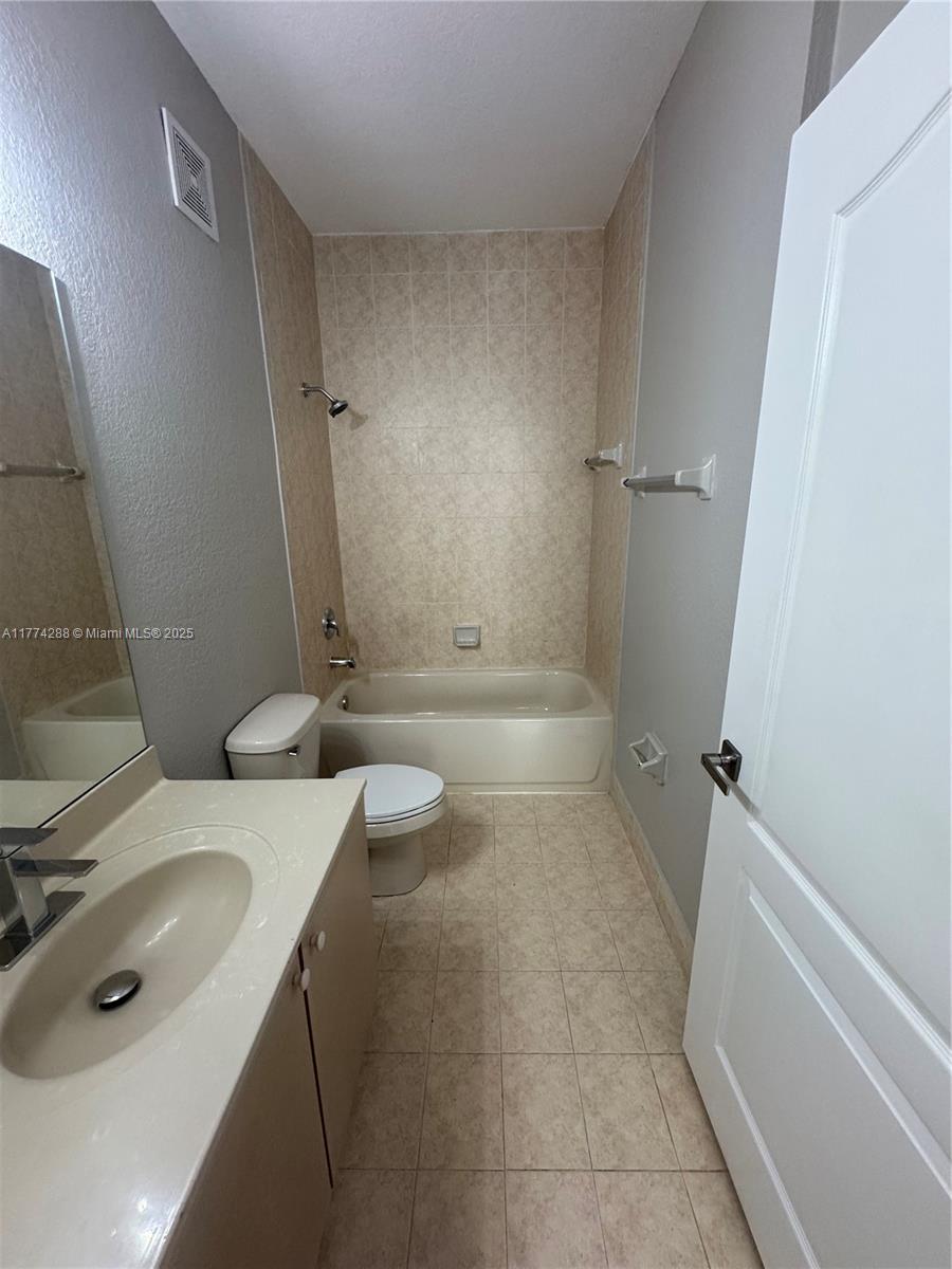 1661 SE 29th Ct #108, Homestead, Florida image 22