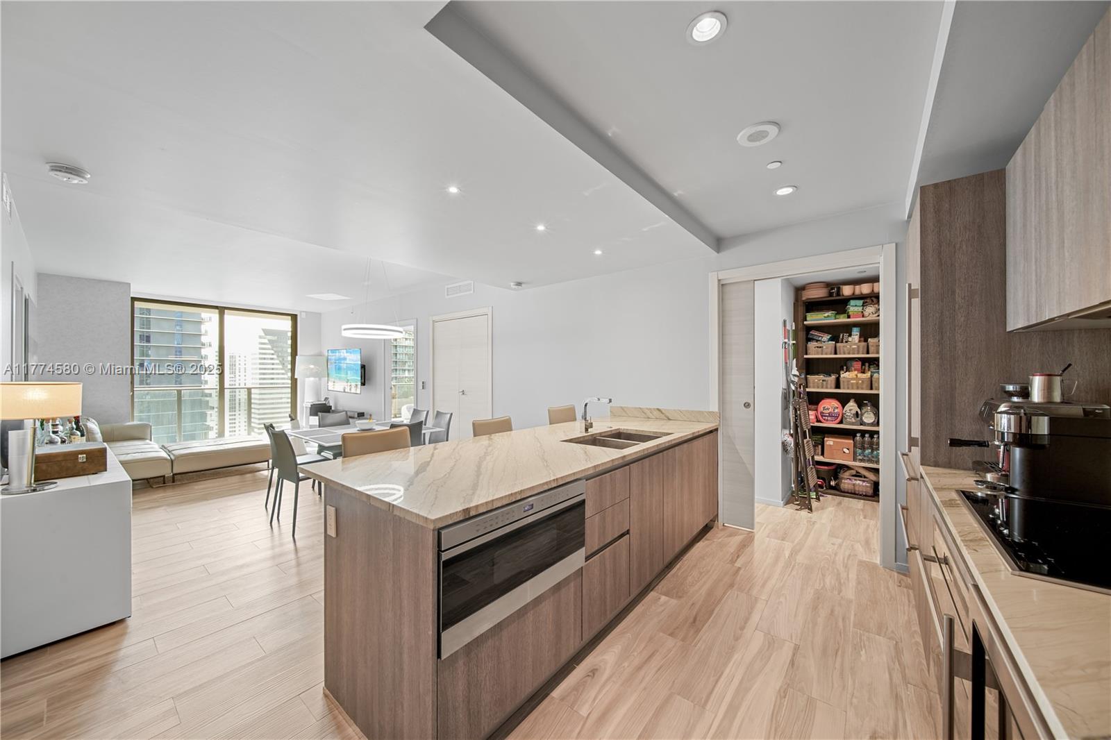 801 S Miami Ave #1410, Miami, Florida image 10