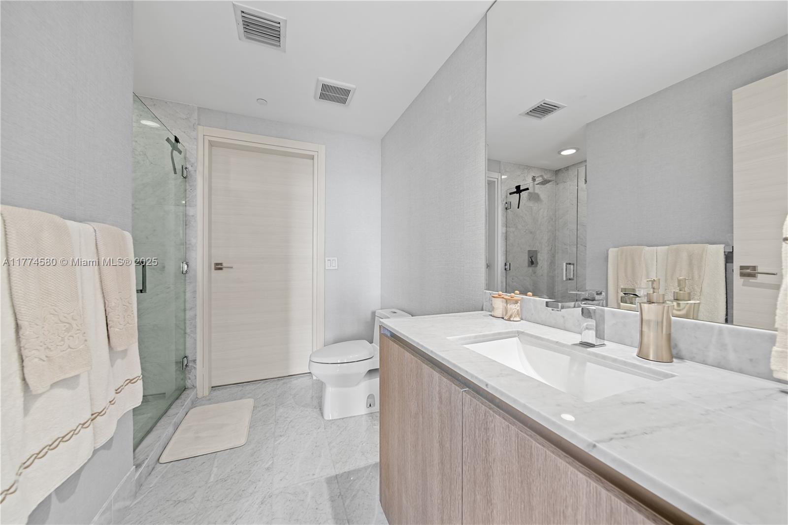 801 S Miami Ave #1410, Miami, Florida image 28