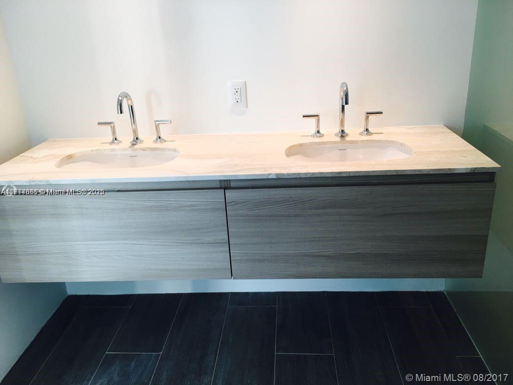 2900 NE 7th Ave #2201, Miami FL 33137