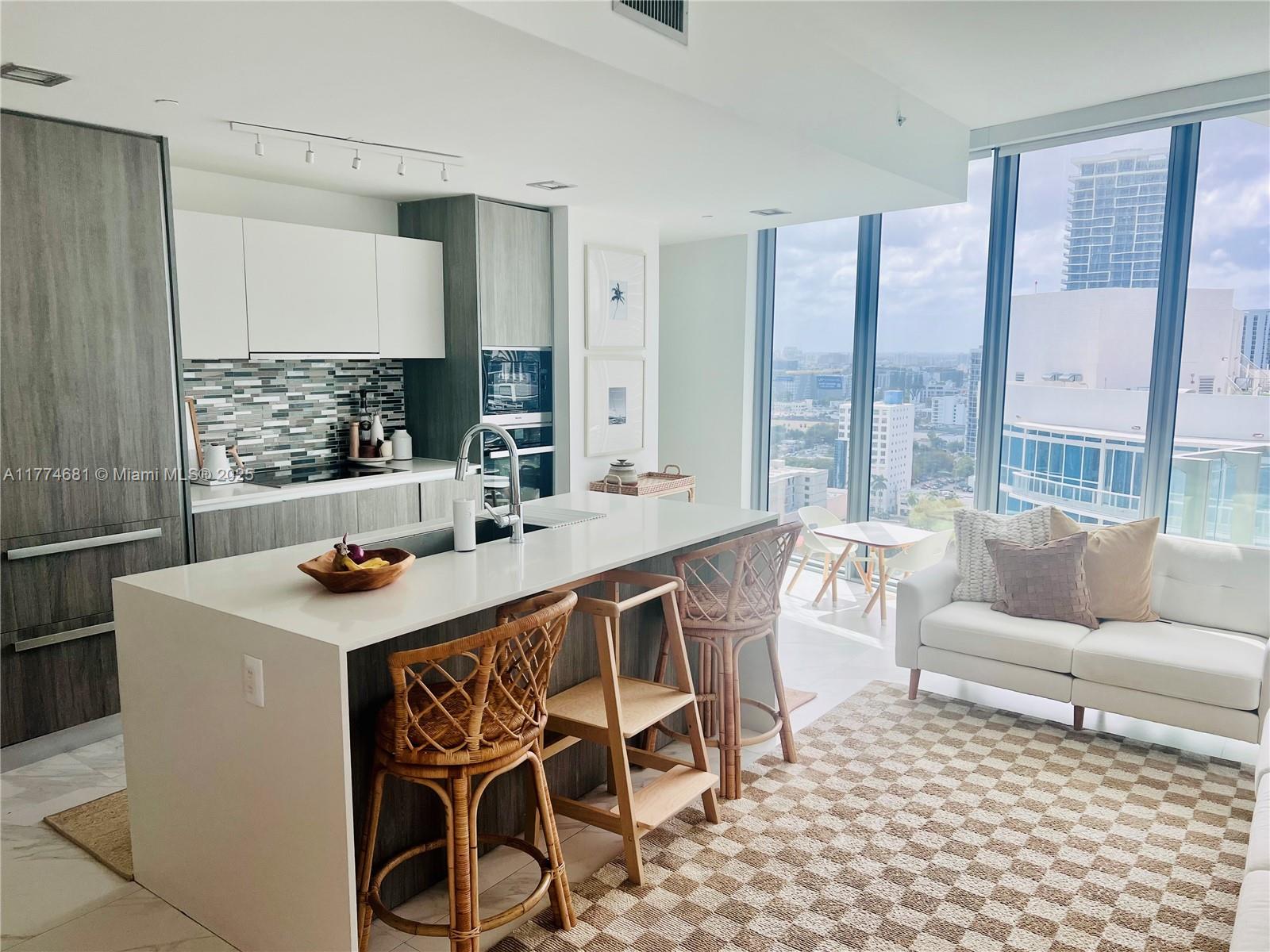 2900 NE 7th Ave #2201, Miami FL 33137