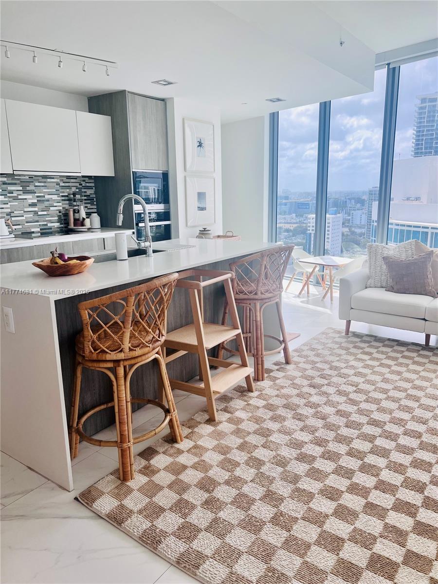 2900 NE 7th Ave #2201, Miami FL 33137