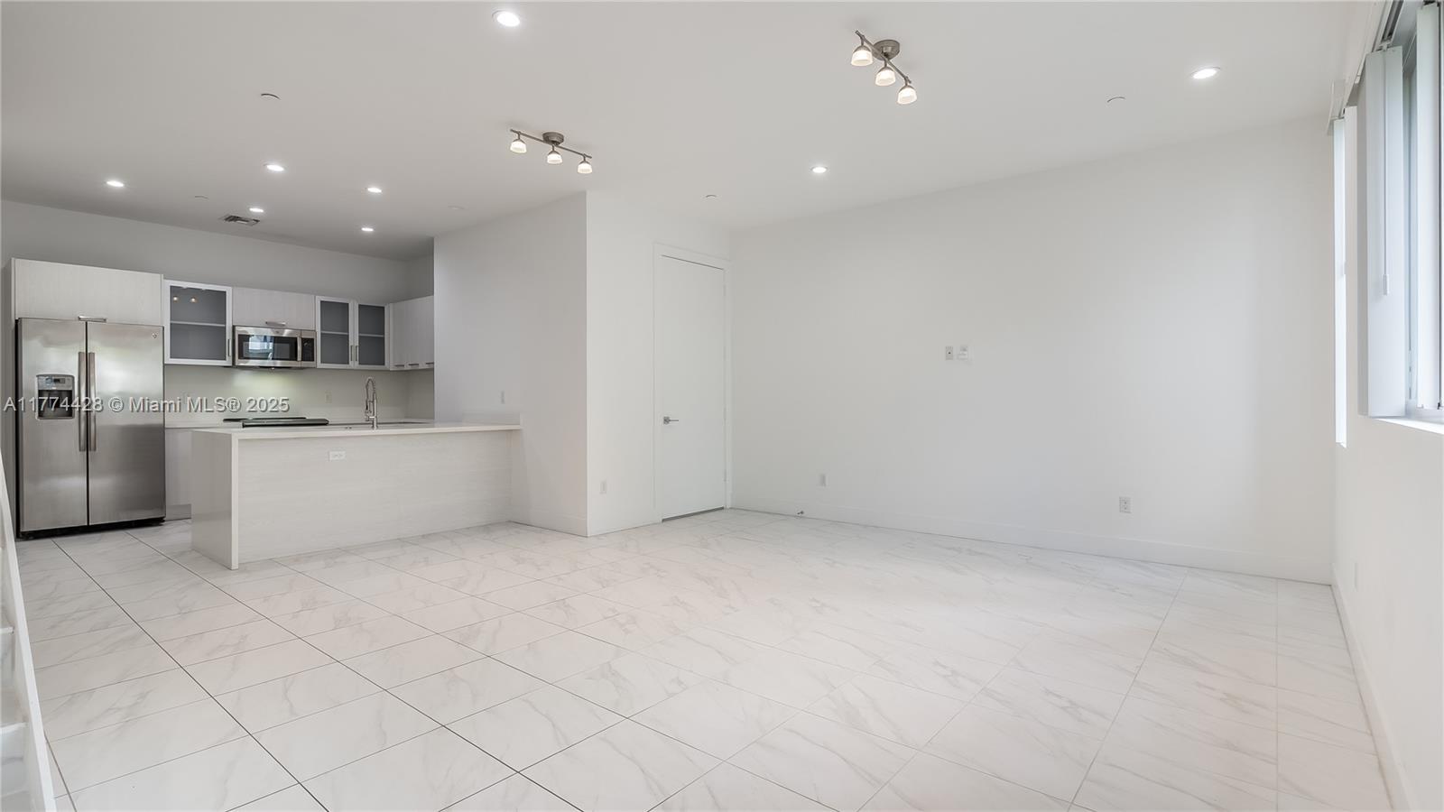 1044 NE 18 #103, Fort Lauderdale, Florida image 27