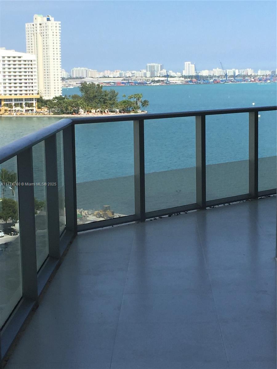 1300 BRICKELL BAY DR #1210, Miami FL 33131