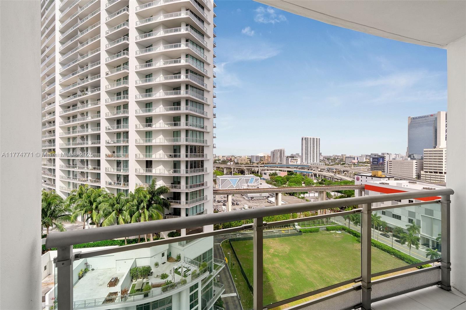 350 S Miami Ave #1614, Miami FL 33130