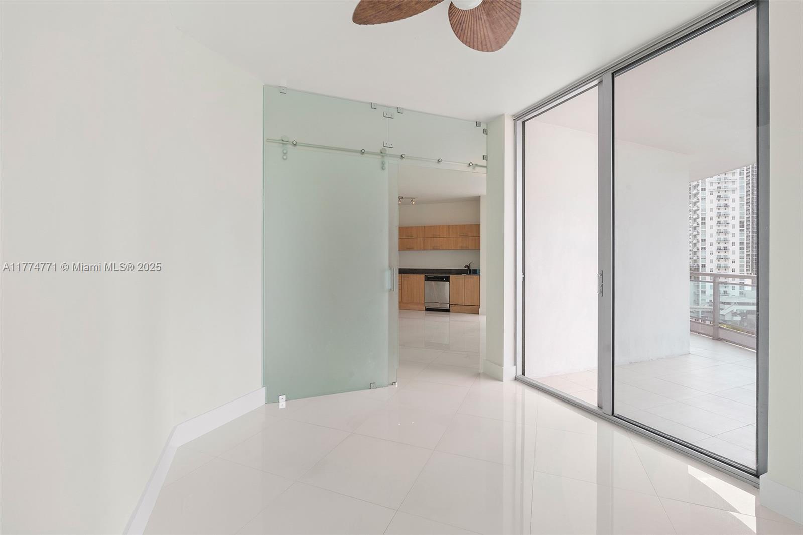 350 S Miami Ave #1614, Miami FL 33130