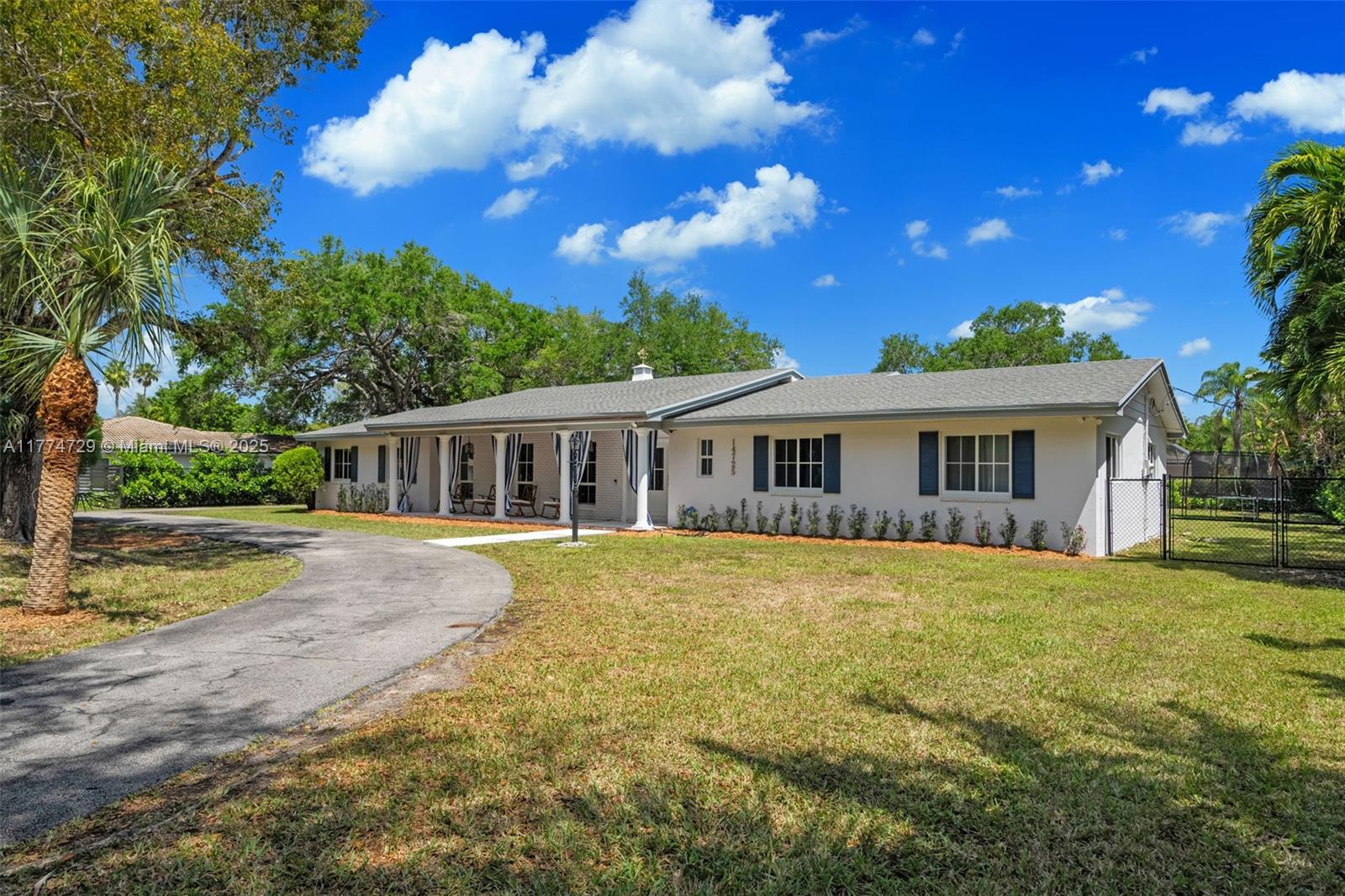 14725 SW 82nd Ave, Palmetto Bay, Florida image 2