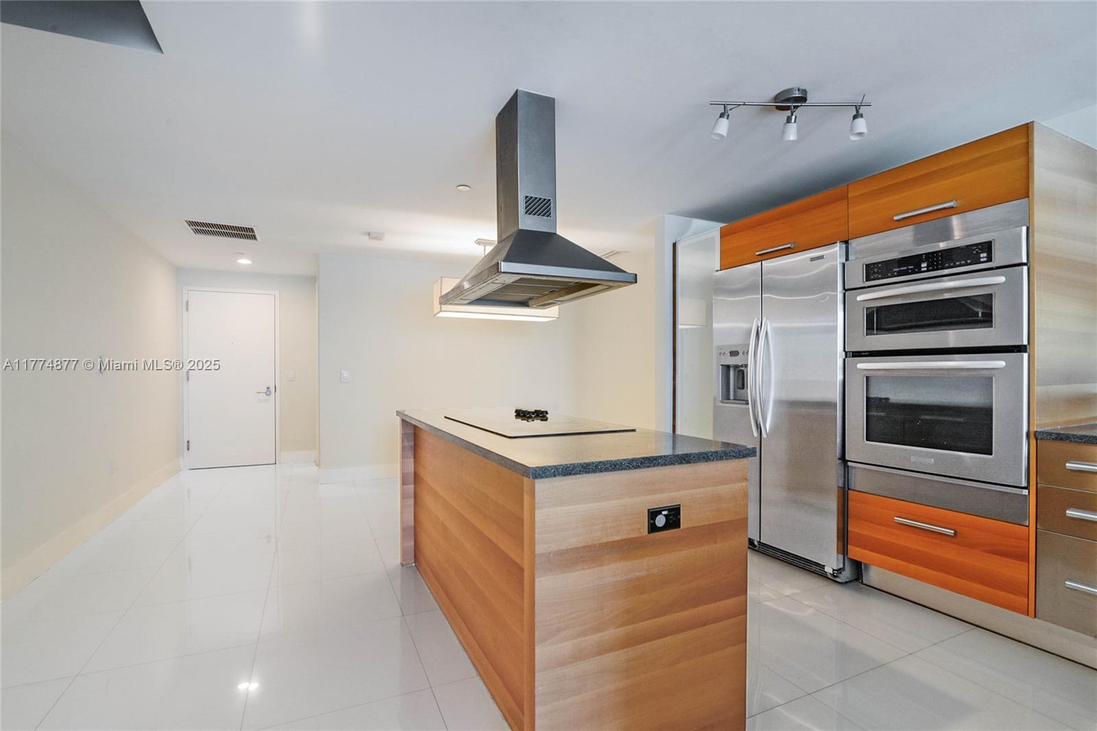 2950 NE 188th St #347, Aventura FL 33180