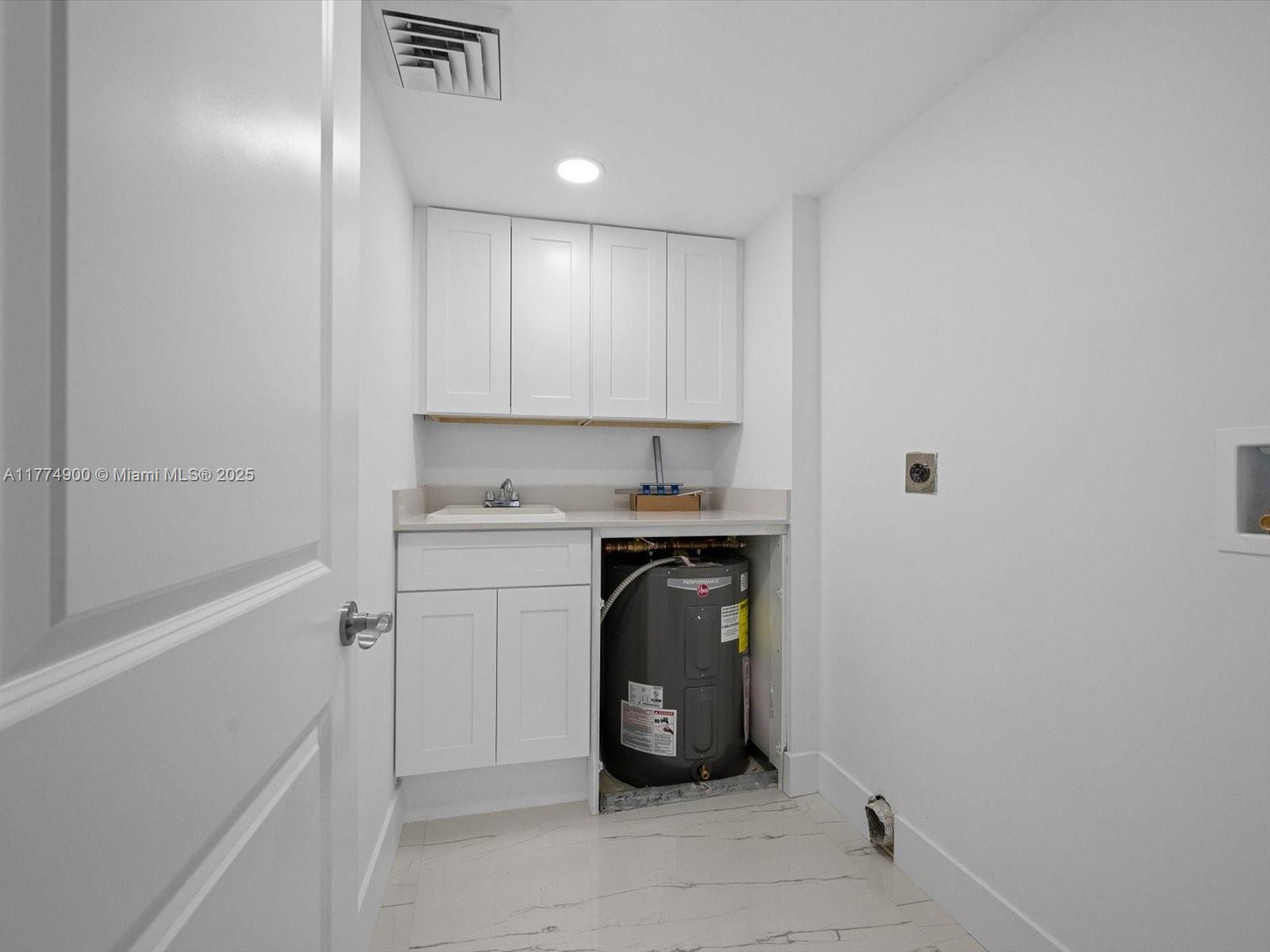 2480 Presidential Way #702, West Palm Beach, Florida image 21