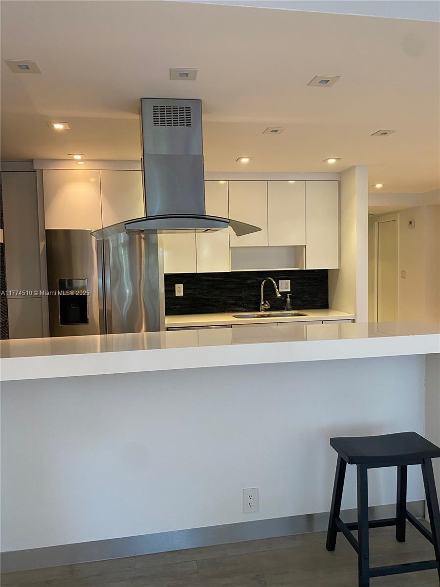 181 Crandon Blvd #207, Key Biscayne, Florida image 2