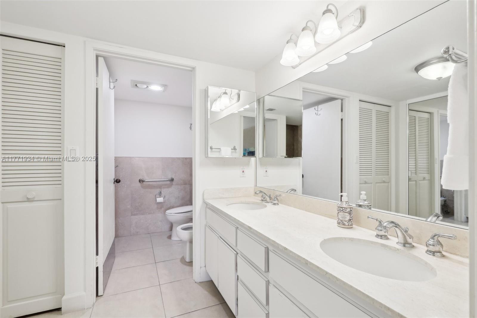 151 Crandon Blvd #628, Key Biscayne, Florida image 31