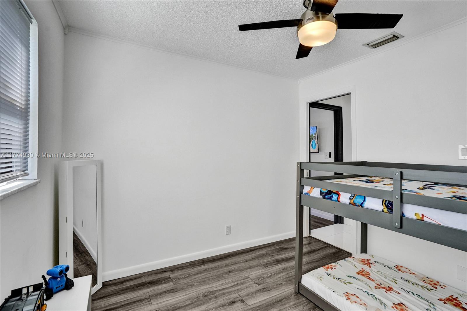 9341 NW 33rd Pl, Sunrise, Florida image 35