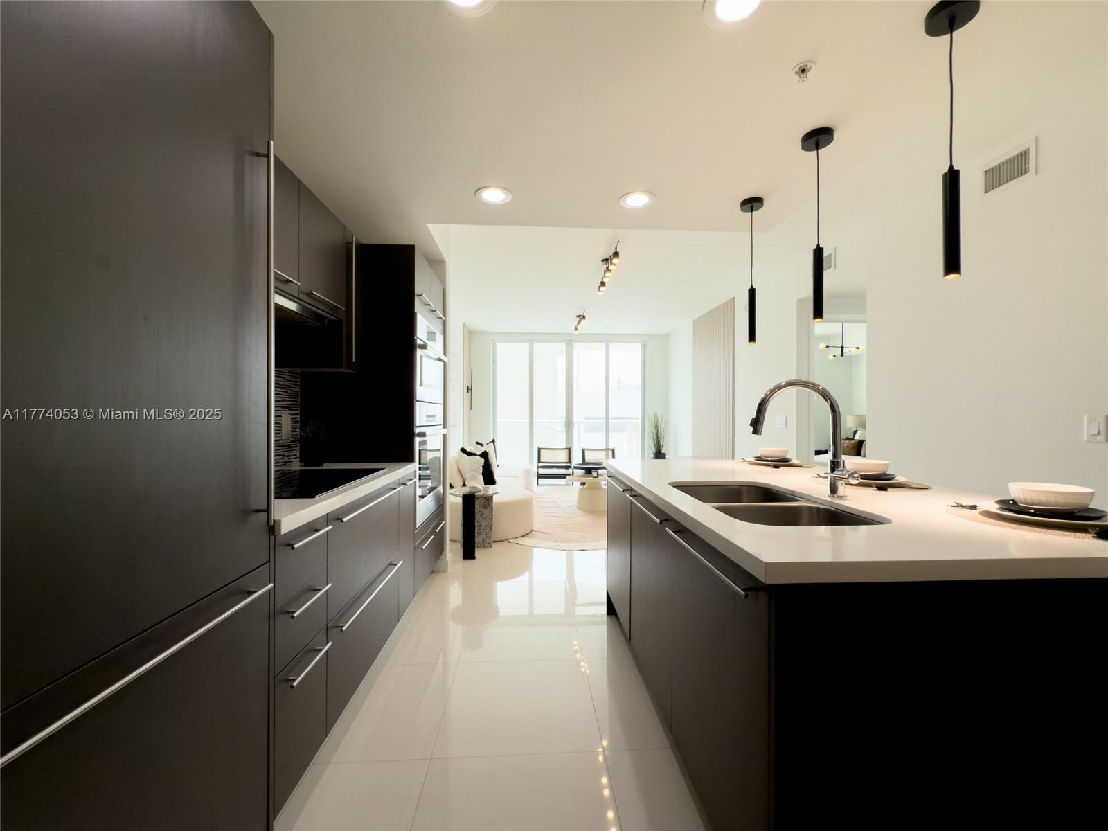7751 NW 107th Ave #522, Doral, Florida image 6