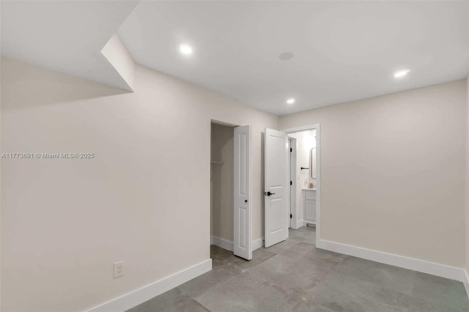 4411 SW 55th Ave, Davie, Florida image 12