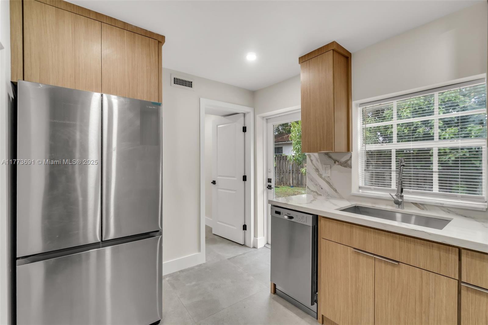 4411 SW 55th Ave, Davie, Florida image 7