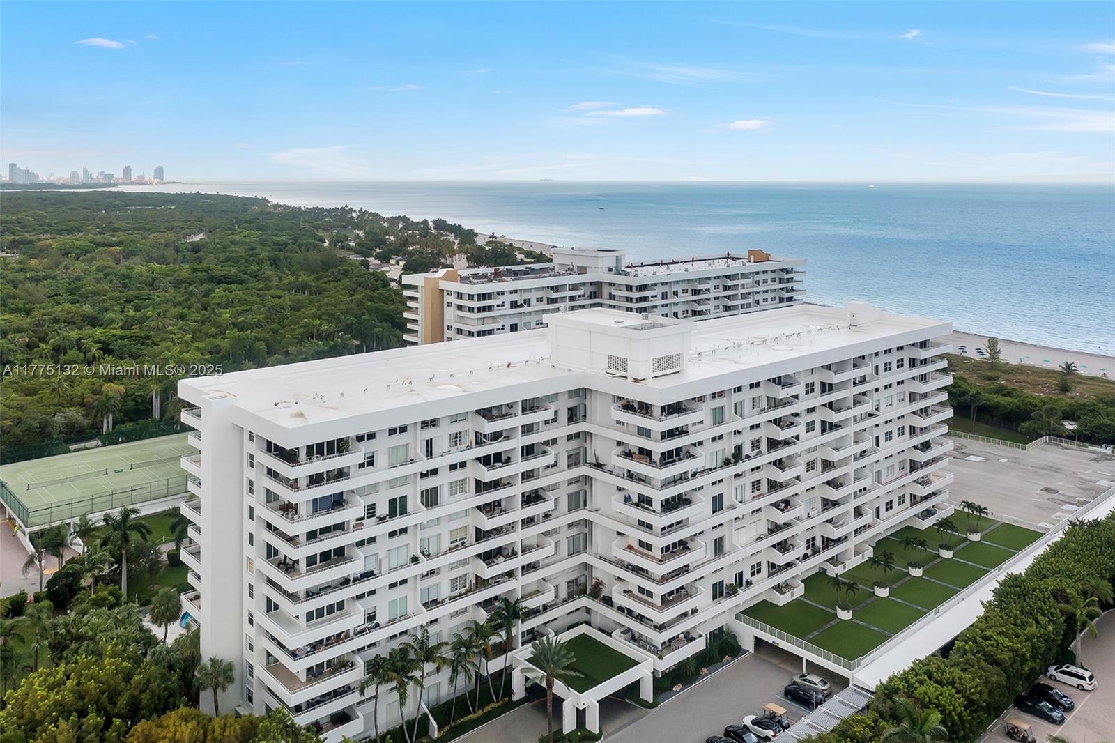 199 Ocean Lane Dr #813, Key Biscayne FL 33149
