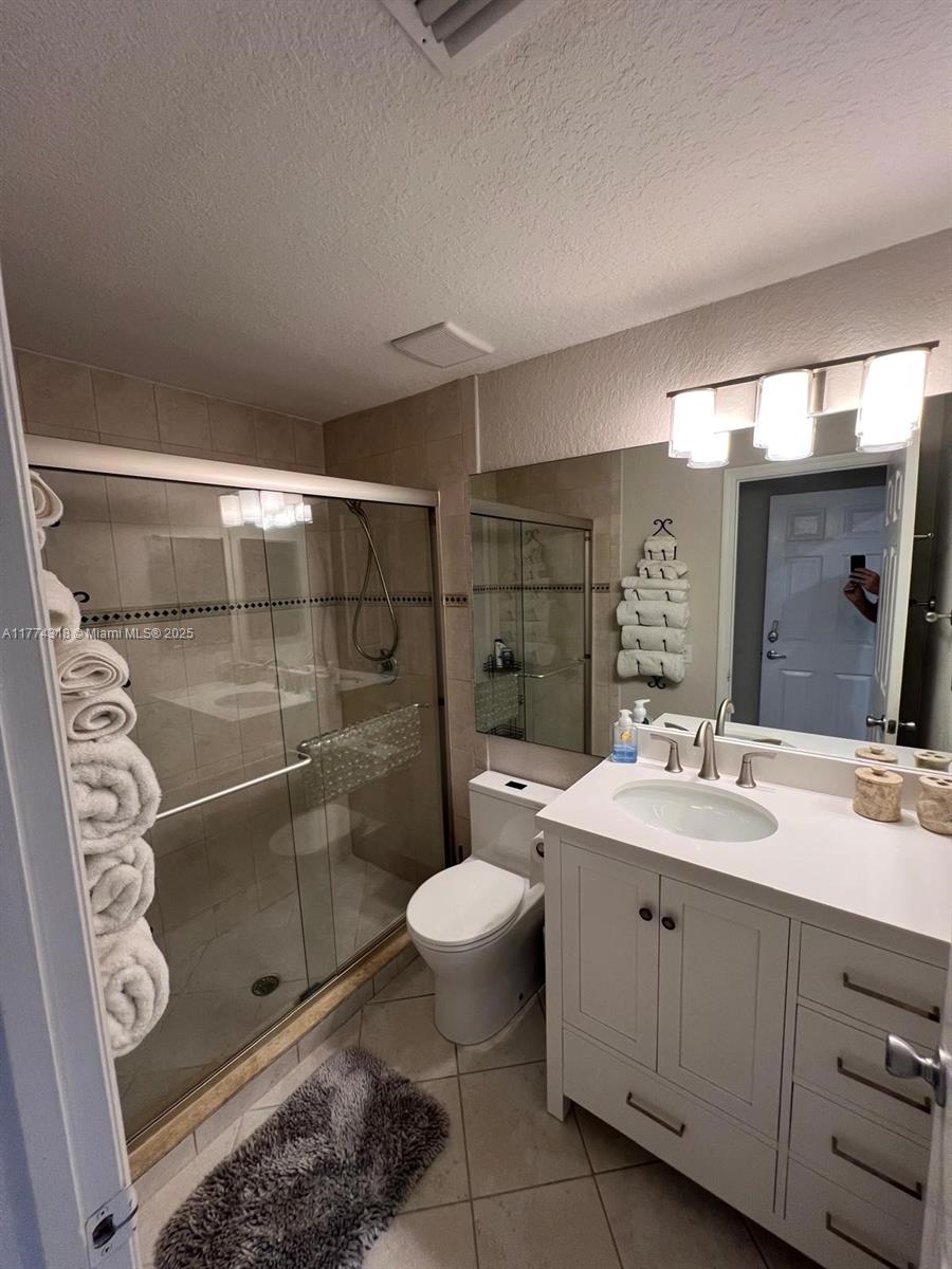 75 Gulfstream Rd #211B, Dania Beach, Florida image 8