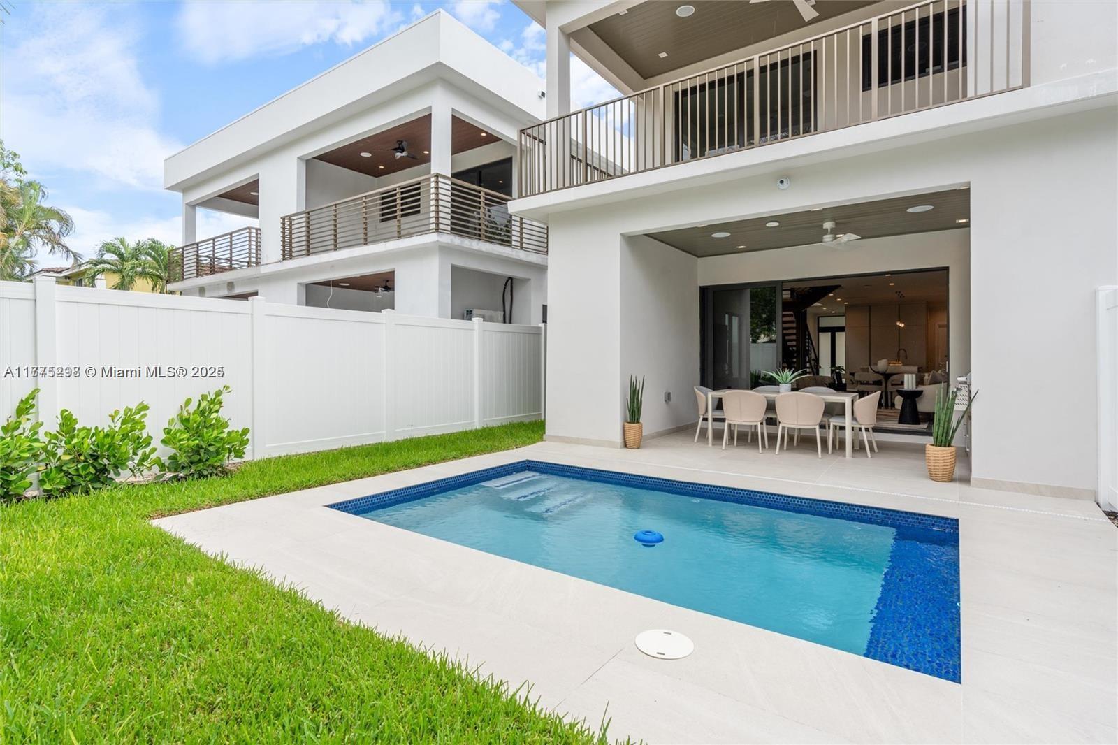 1233 NE 12th Ave #B, Fort Lauderdale, Florida image 3