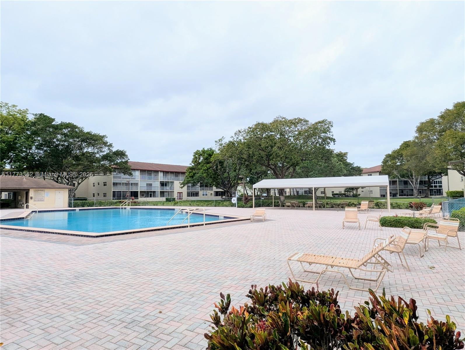 251 SW 132nd Way #318H, Pembroke Pines, Florida image 25