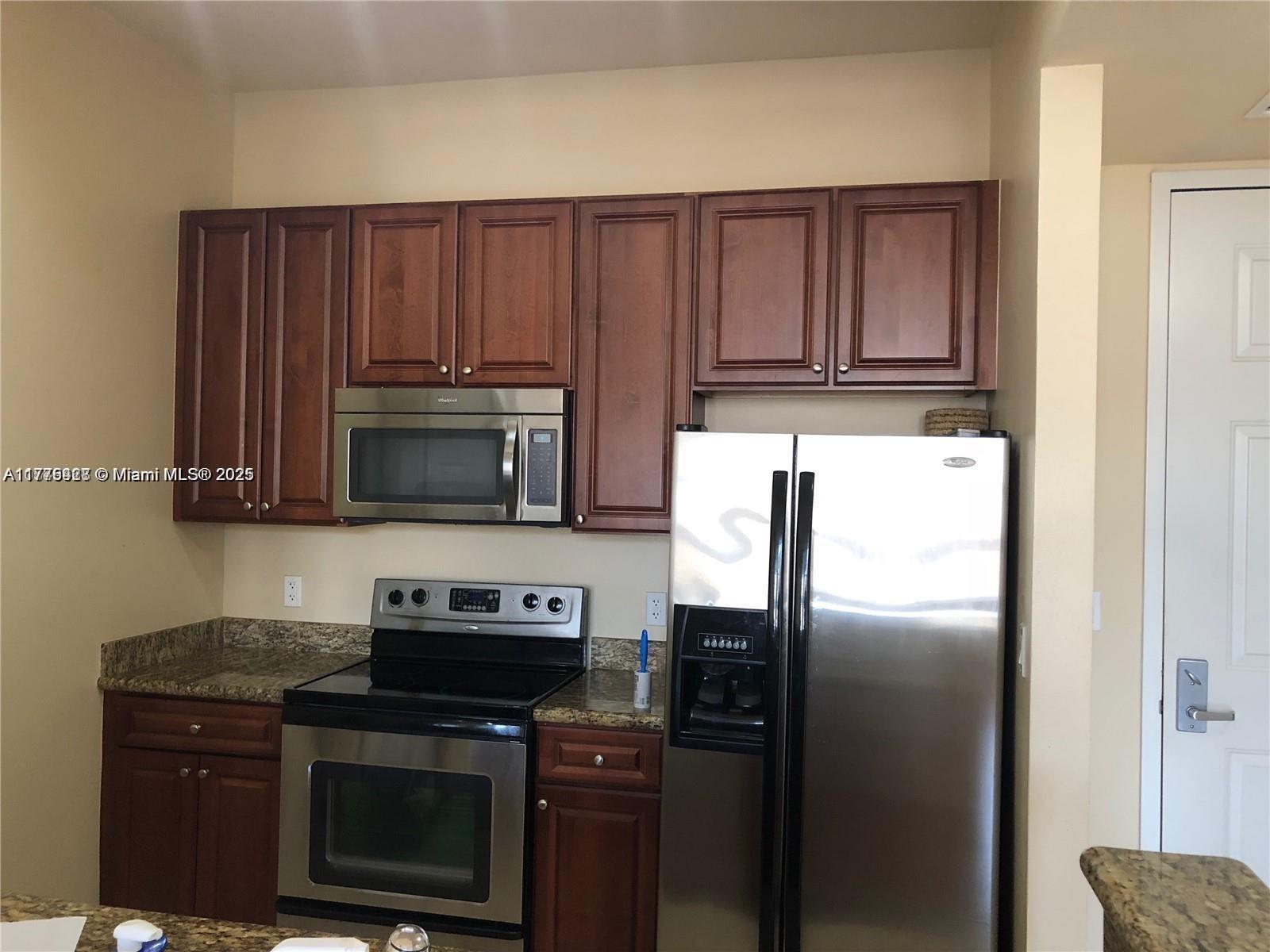 3001 NE 185th St #530, Aventura FL 33180