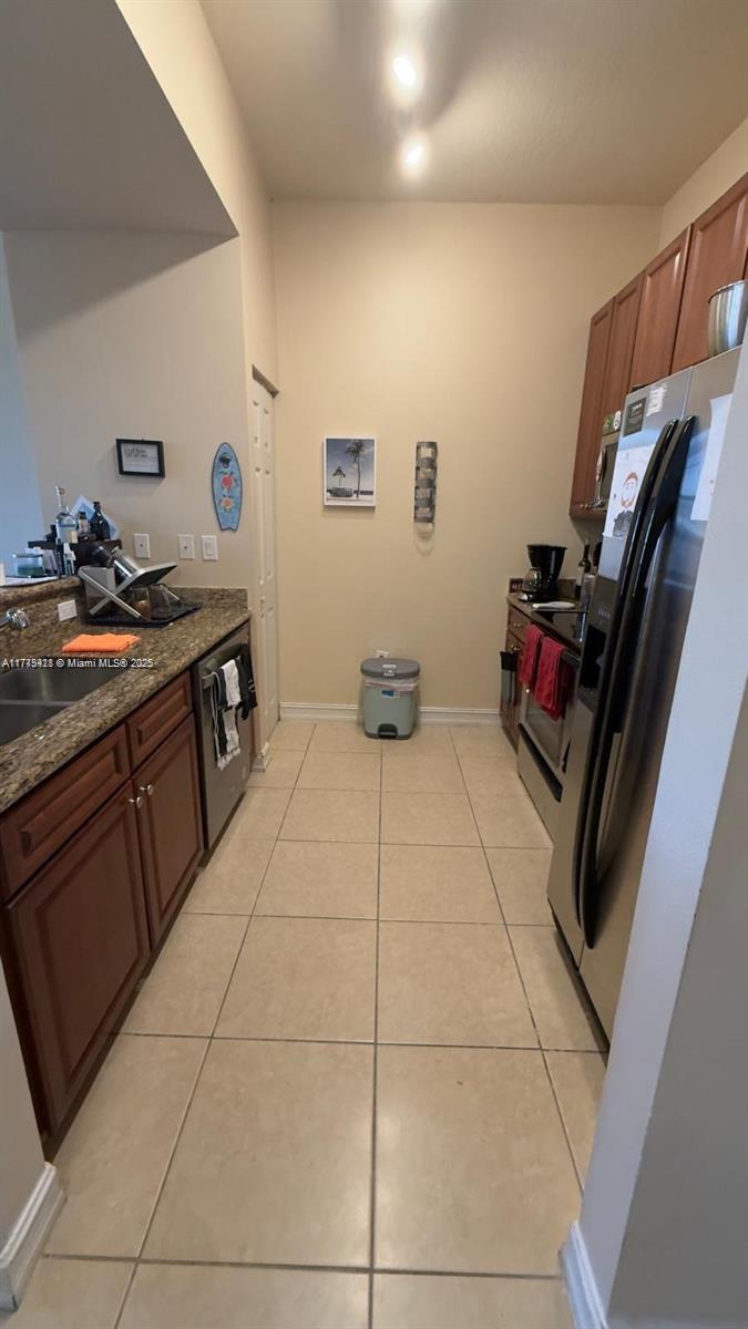 3001 NE 185th St #530, Aventura FL 33180