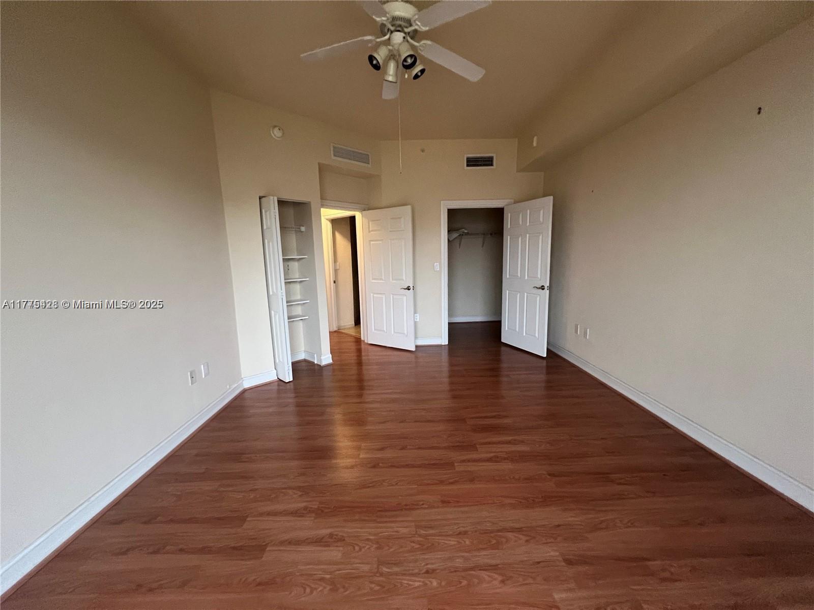 3001 NE 185th St #530, Aventura FL 33180