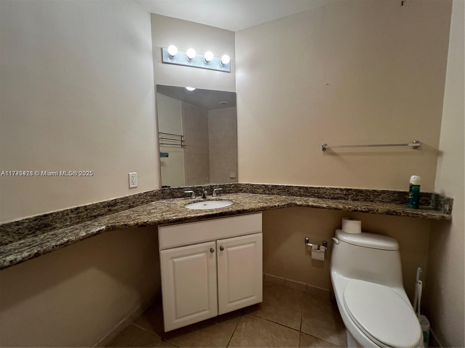 3001 NE 185th St #530, Aventura FL 33180