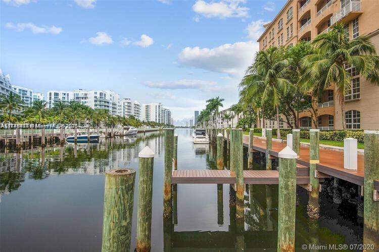 3001 NE 185th St #530, Aventura FL 33180