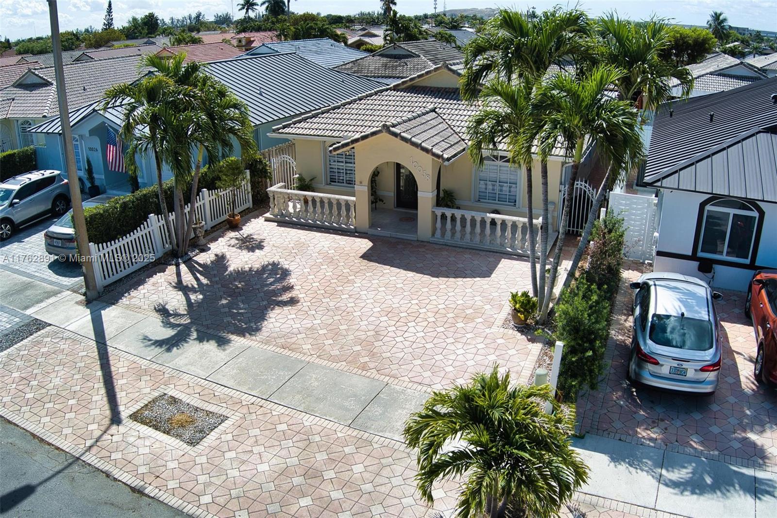 10038 NW 127th Ter, Hialeah Gardens, Florida image 4