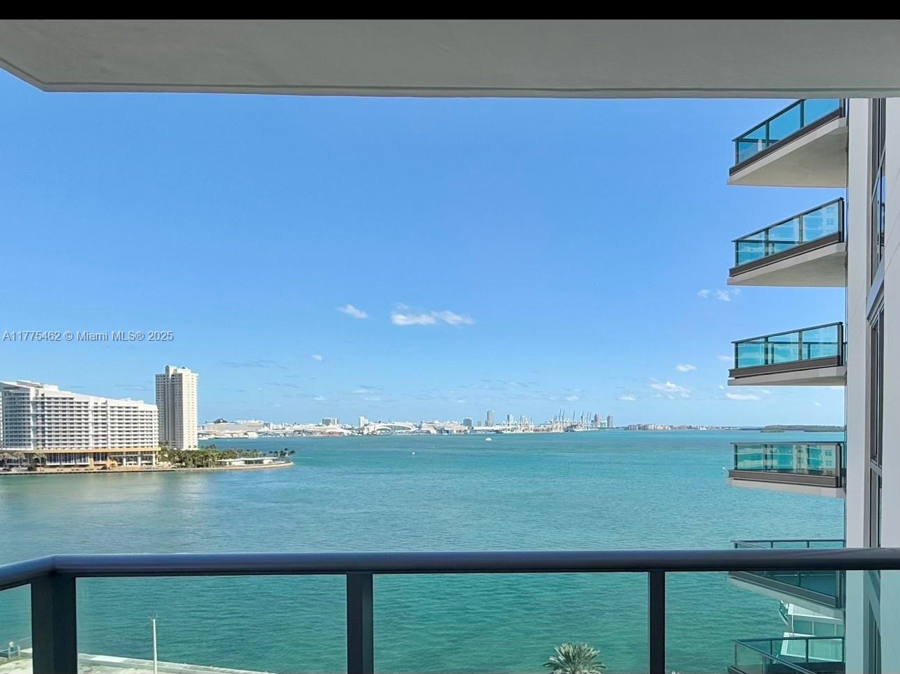 Condo for Sale in Miami, FL