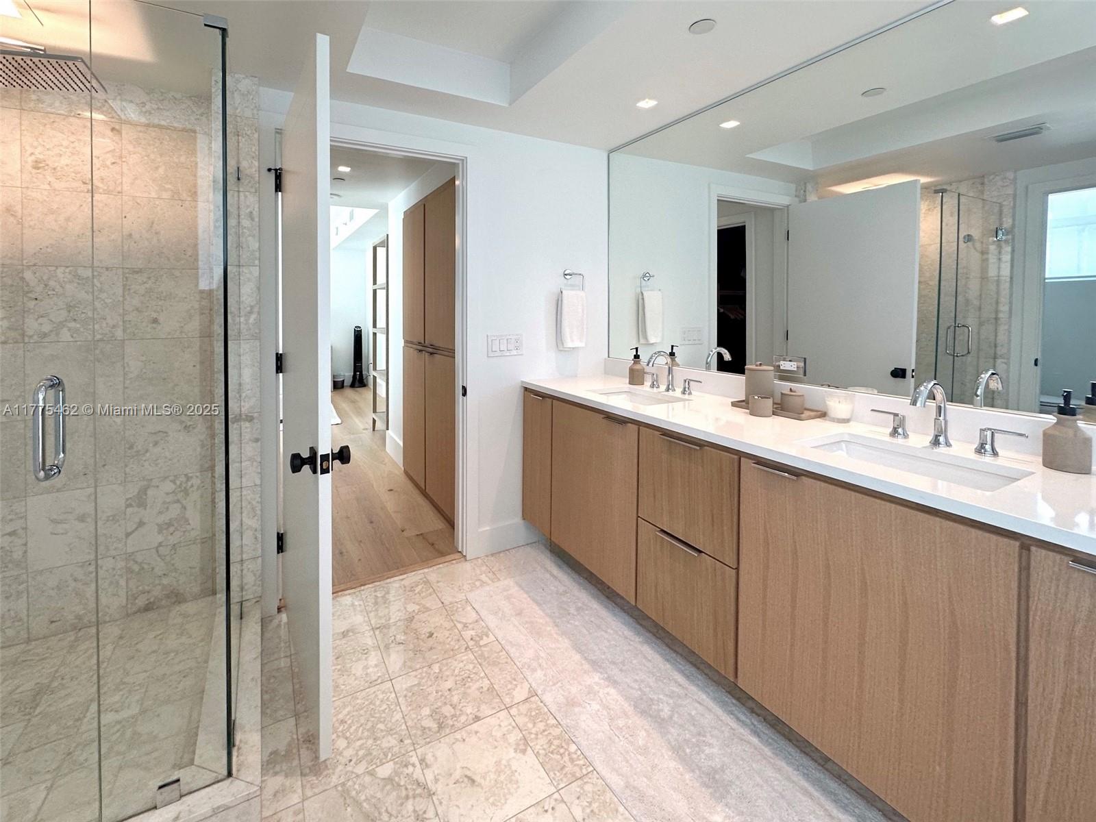 1331 Brickell Bay Dr #1102, Miami FL 33131