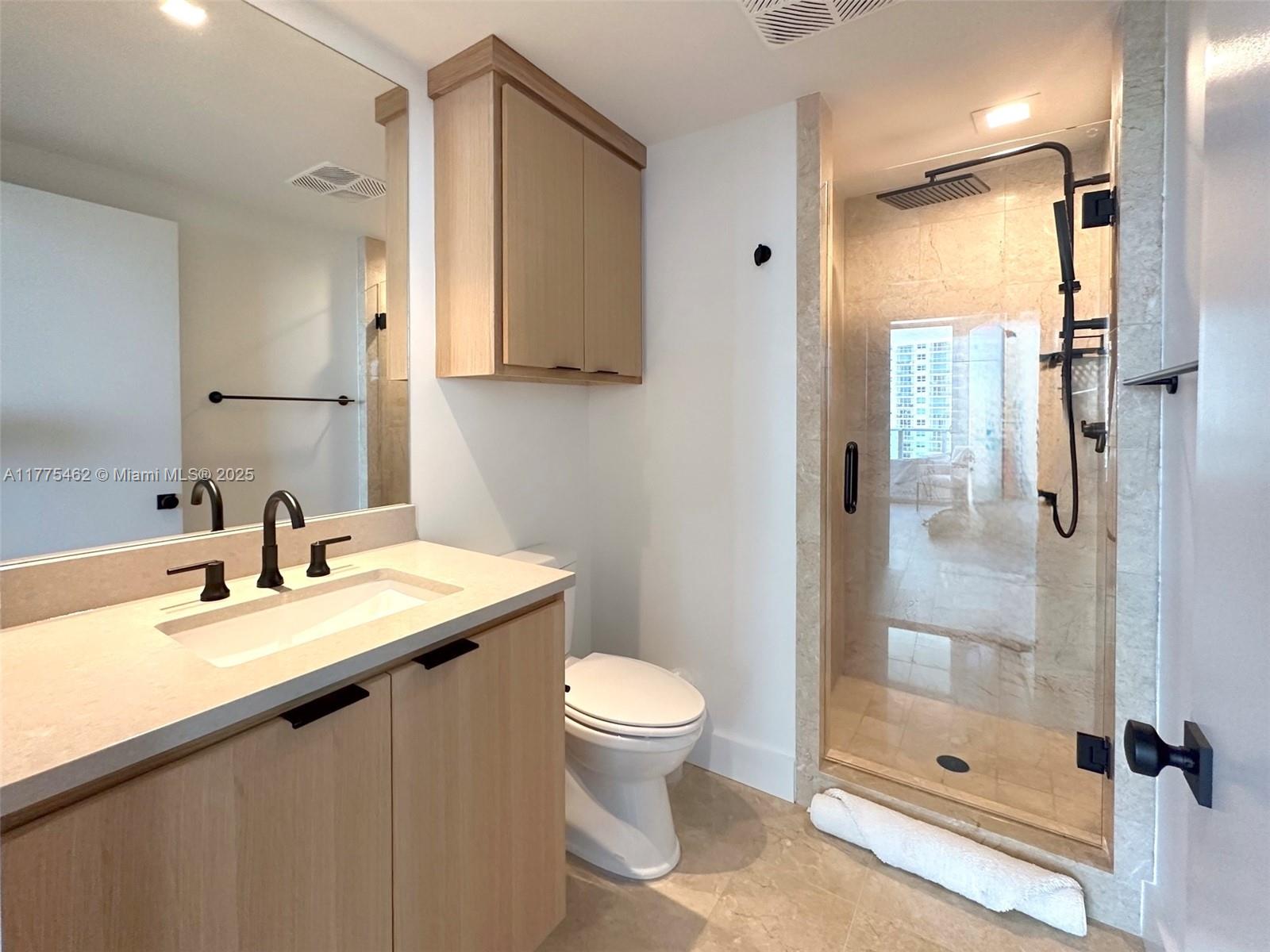 1331 Brickell Bay Dr #1102, Miami FL 33131