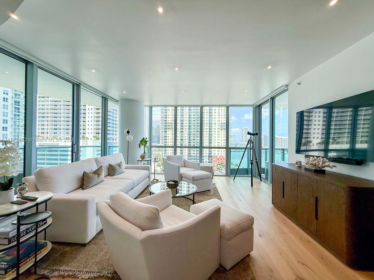 1331 Brickell Bay Dr #1102, Miami FL 33131