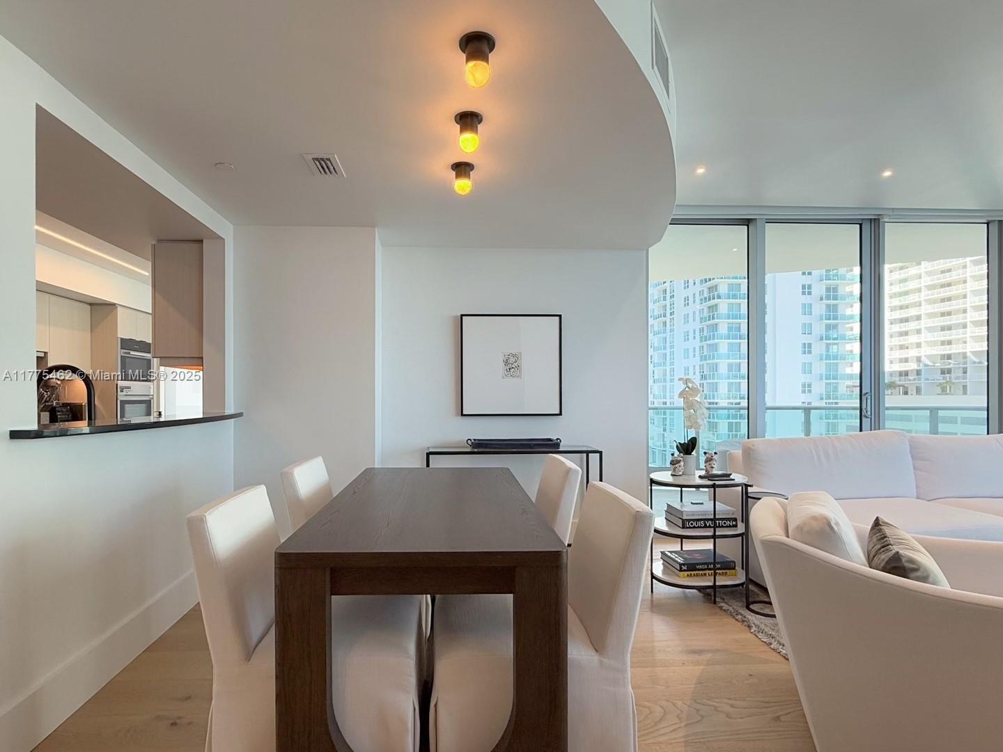 1331 Brickell Bay Dr #1102, Miami FL 33131