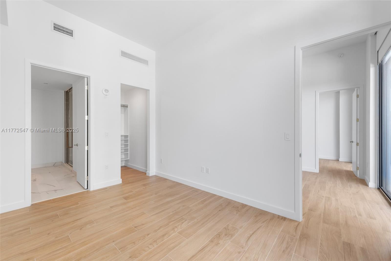 2655 S Bayshore Drive #406, Coconut Grove FL 33133