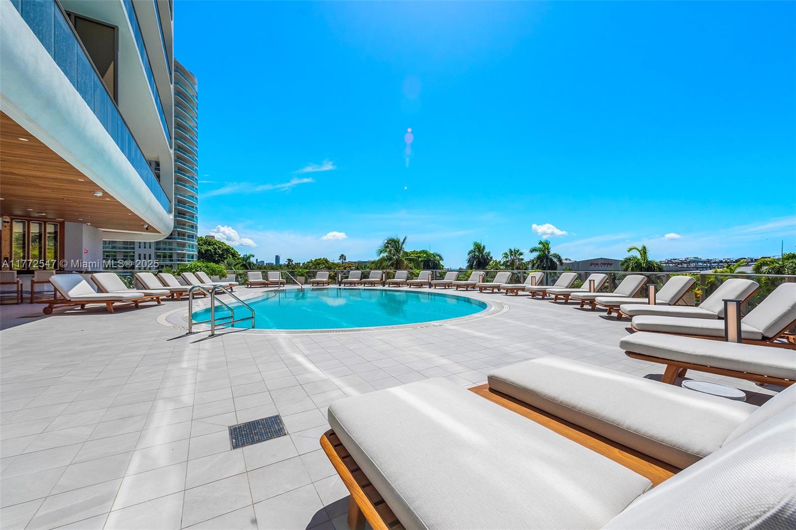 2655 S Bayshore Drive #406, Coconut Grove FL 33133