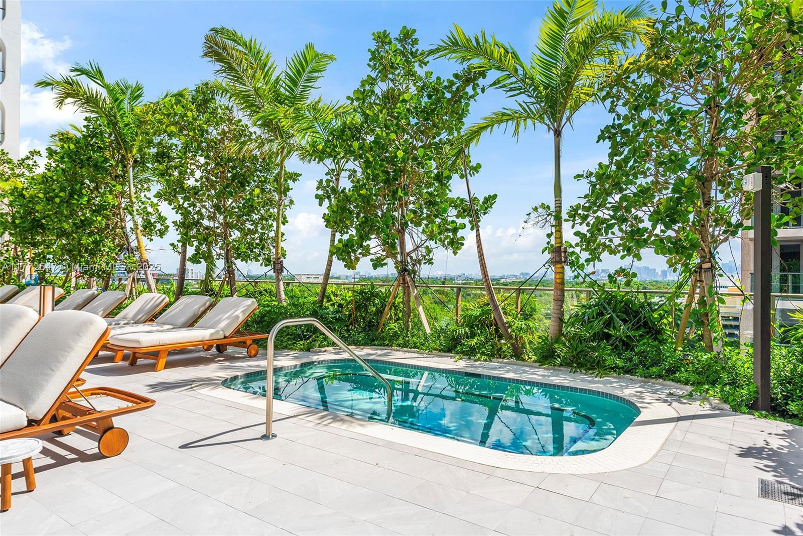 2655 S Bayshore Drive #406, Coconut Grove FL 33133