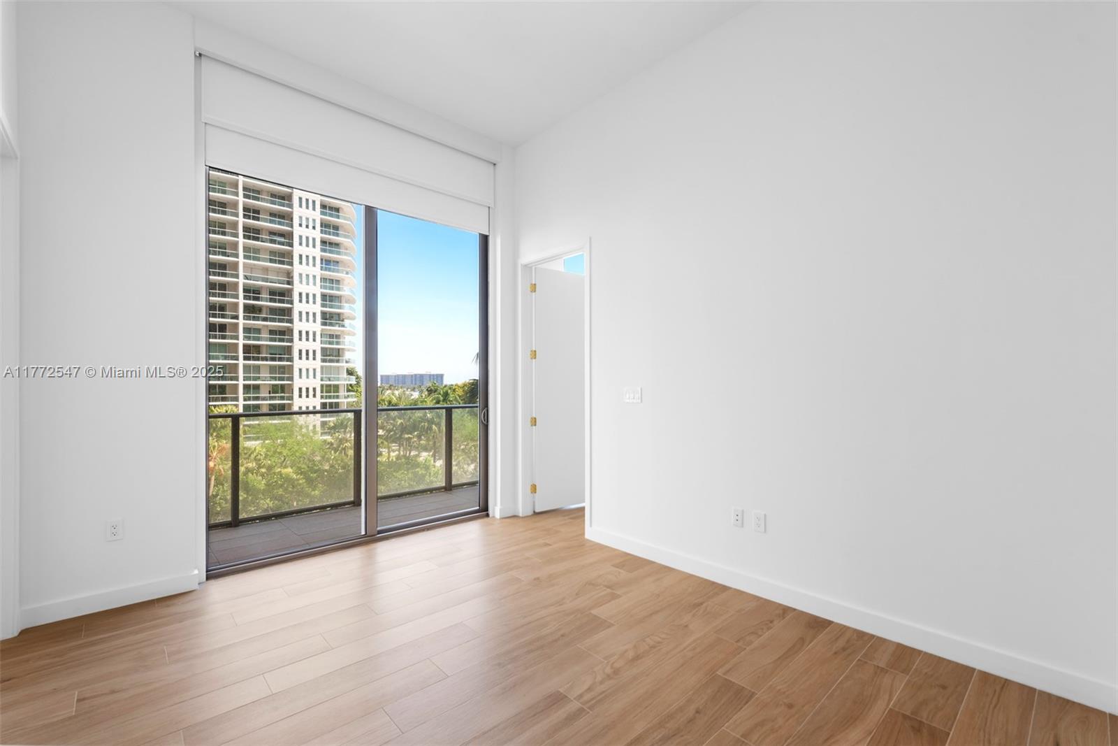 2655 S Bayshore Drive #406, Coconut Grove FL 33133