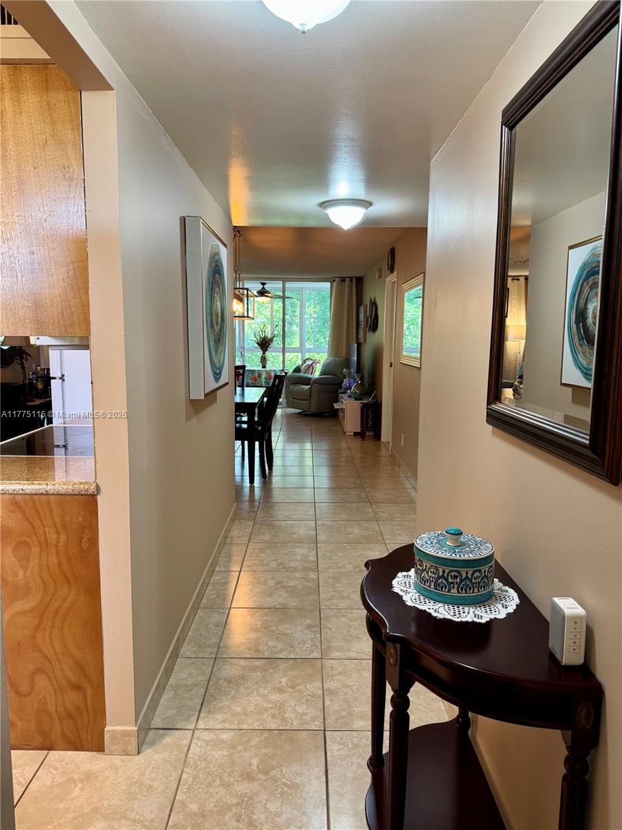 2600 NW 49th Ave #403, Lauderdale Lakes, Florida image 7