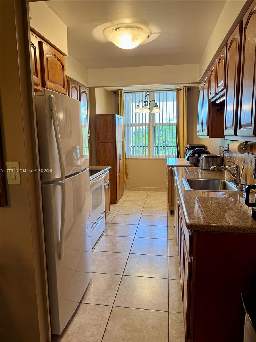 2600 NW 49th Ave #403, Lauderdale Lakes, Florida image 8