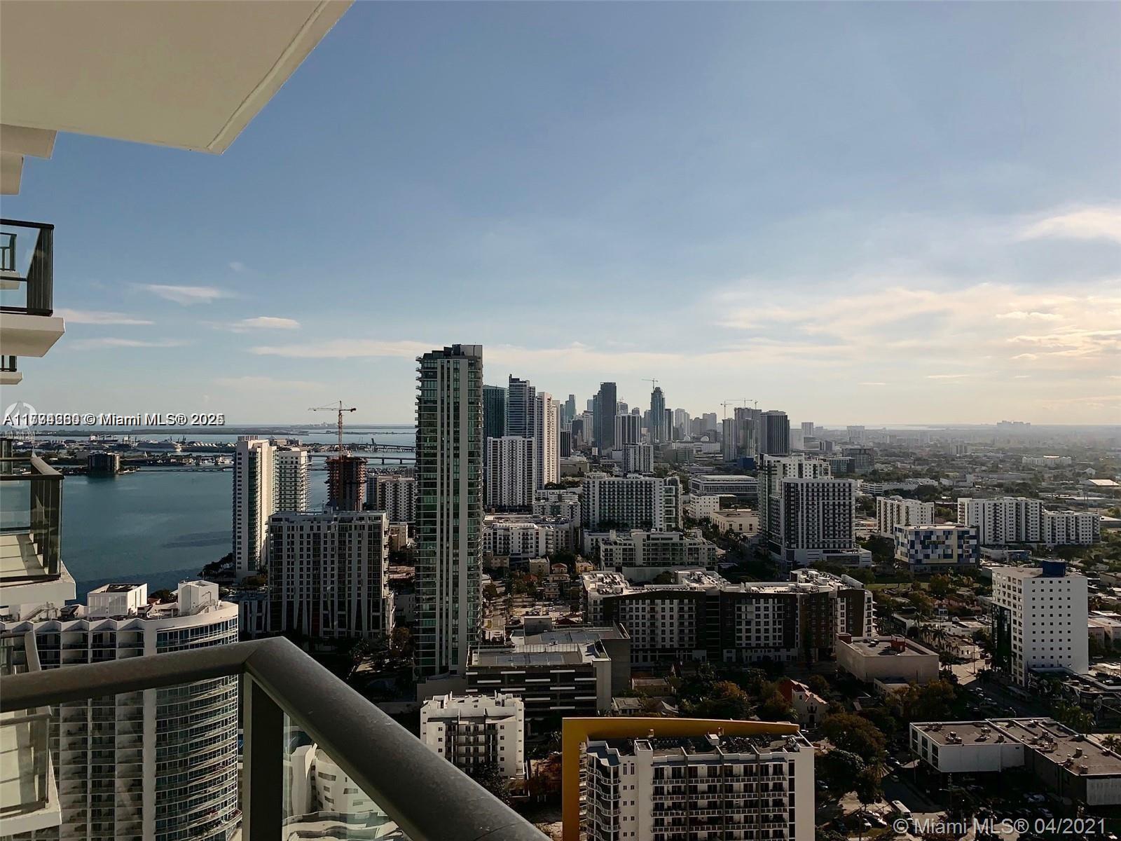 Condo for Sale in Miami, FL