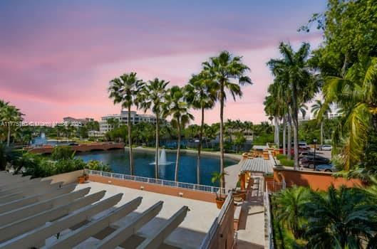 Apartamento en Venta en Key Biscayne, FL