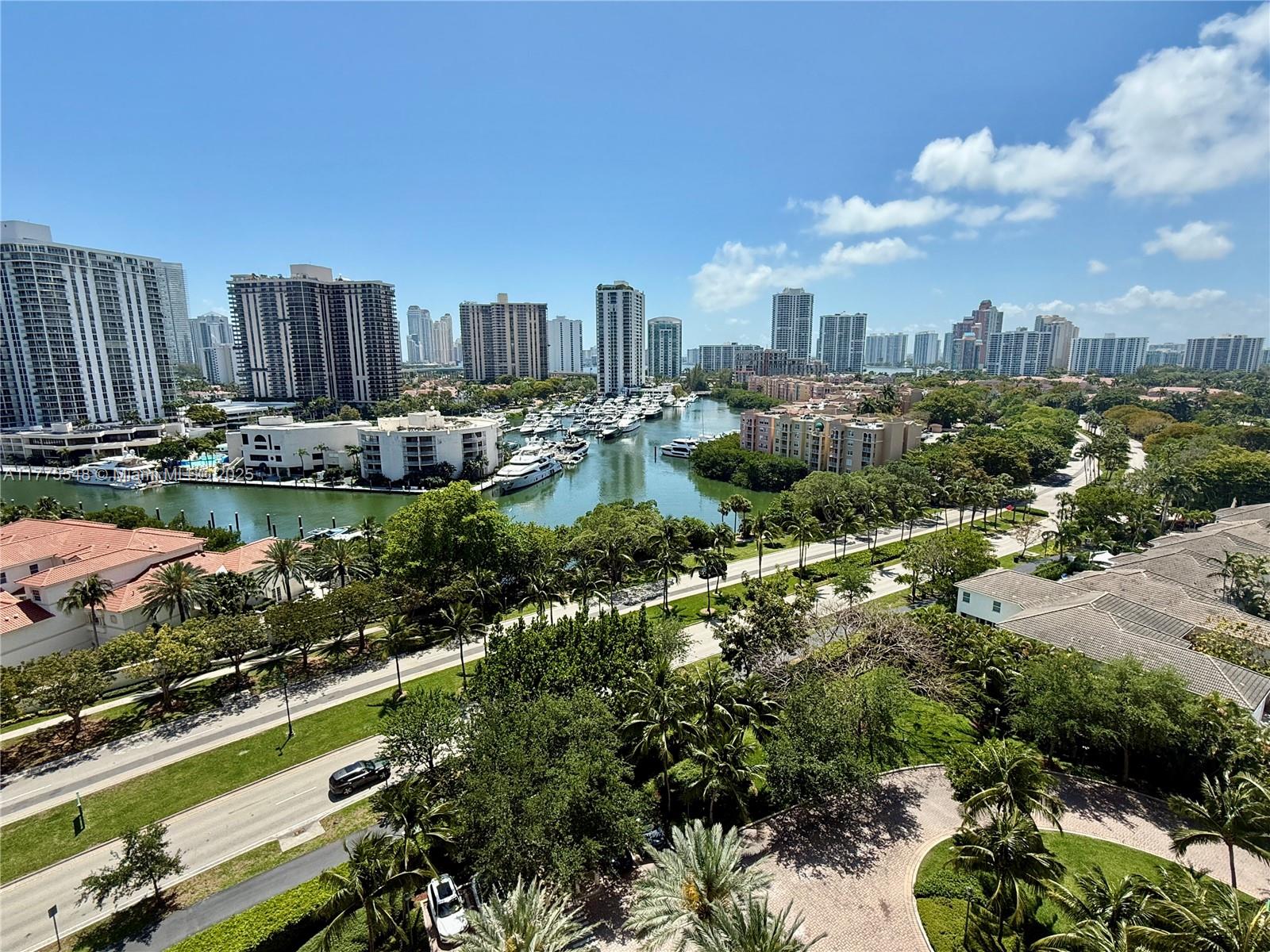 19900 E Country Club Dr #1207, Aventura FL 33180