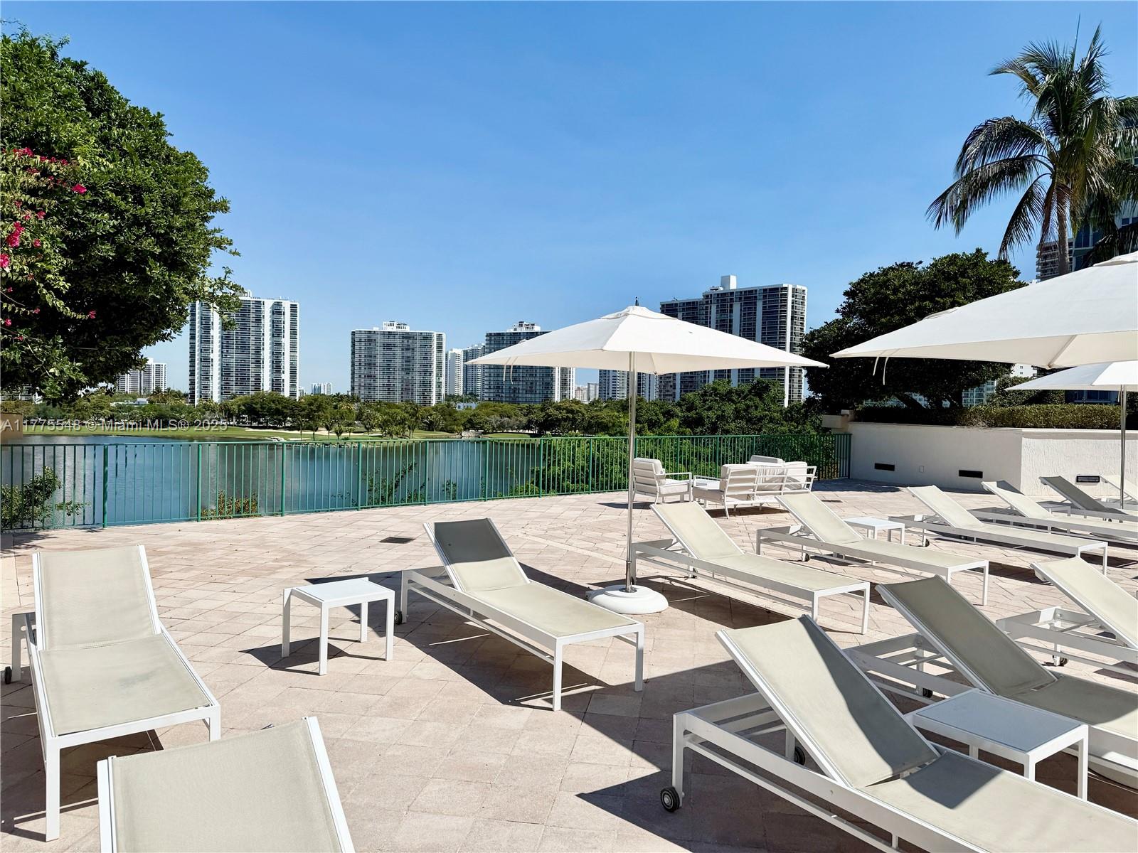 19900 E Country Club Dr #1207, Aventura FL 33180