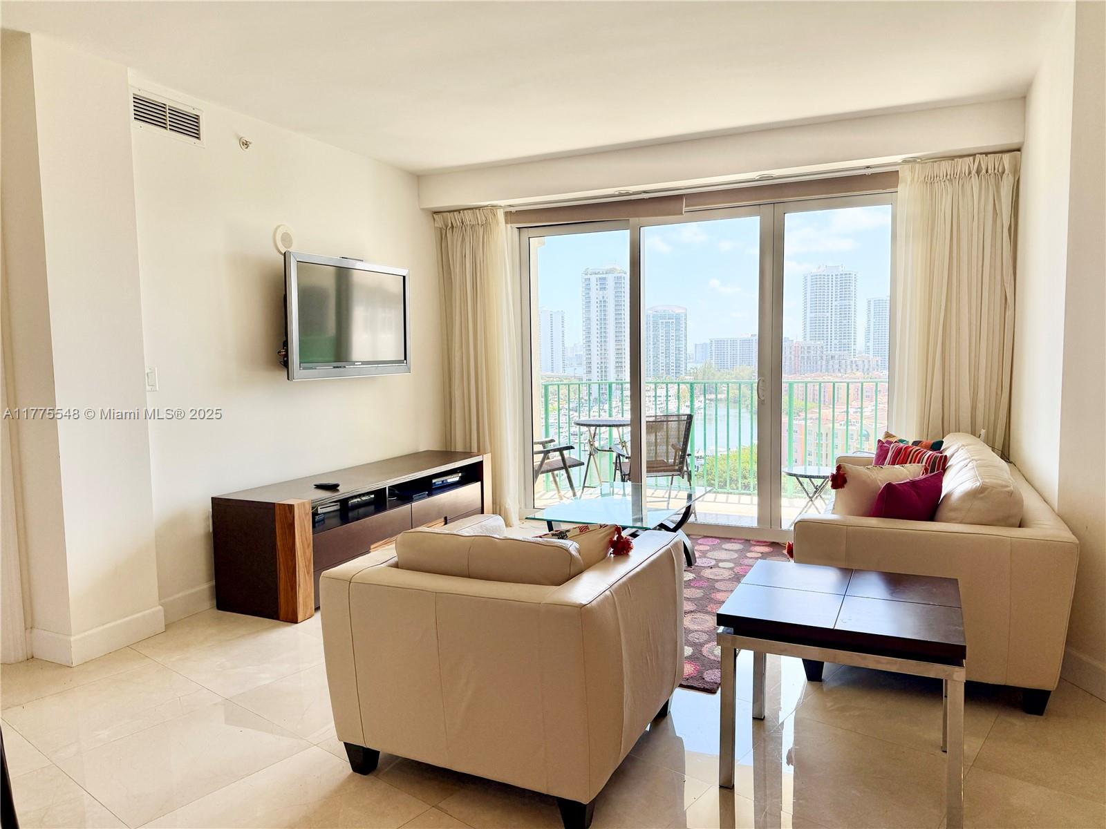 19900 E Country Club Dr #1207, Aventura FL 33180