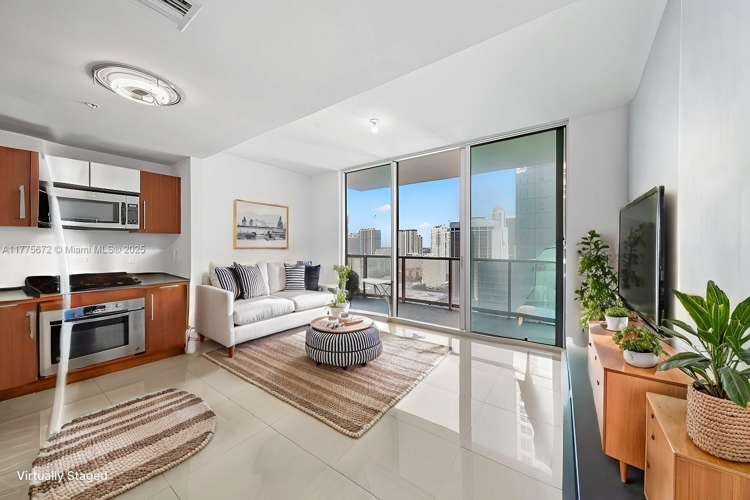 300 S Biscayne Blvd #T-2603, Miami FL 33131